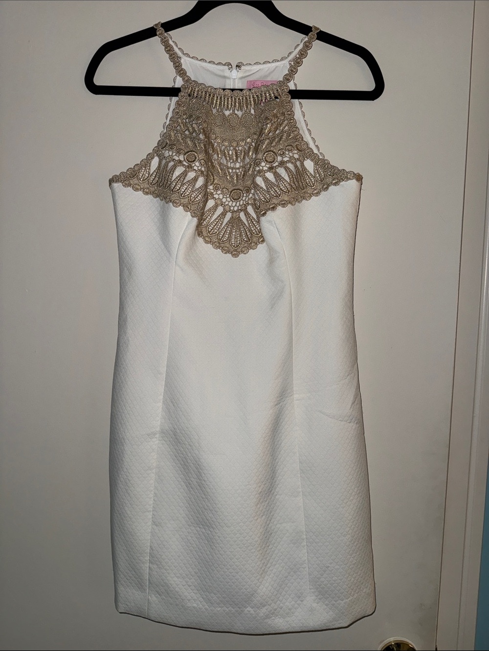Lilly Pulitzer White Shift Dress with gold accents sz 4